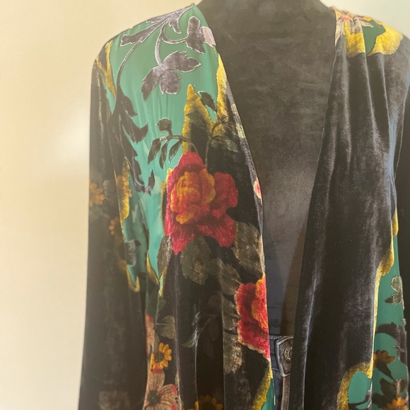 SOLD Vintage Anie A. Silk Open Cardigan - Picture 3 of 6